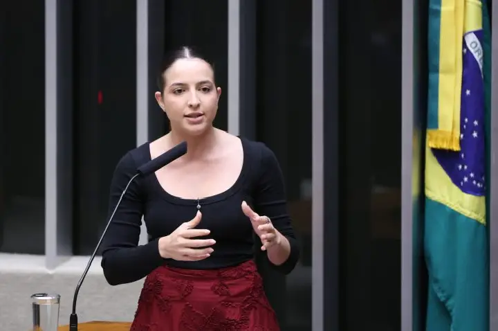 Câmara aprova MP que prevê financiamento de veículos para motoristas de aplicativo e taxistas