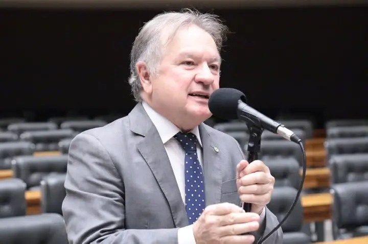 Comissão aprova dispensa de licitação para órgão público contratar plano de saúde sem fins lucrativos