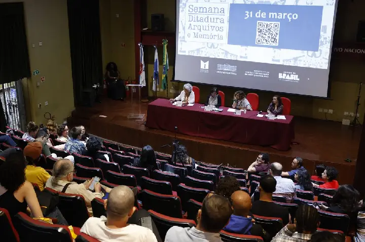 Evento debate importância dos arquivos para preservar memória de 1964