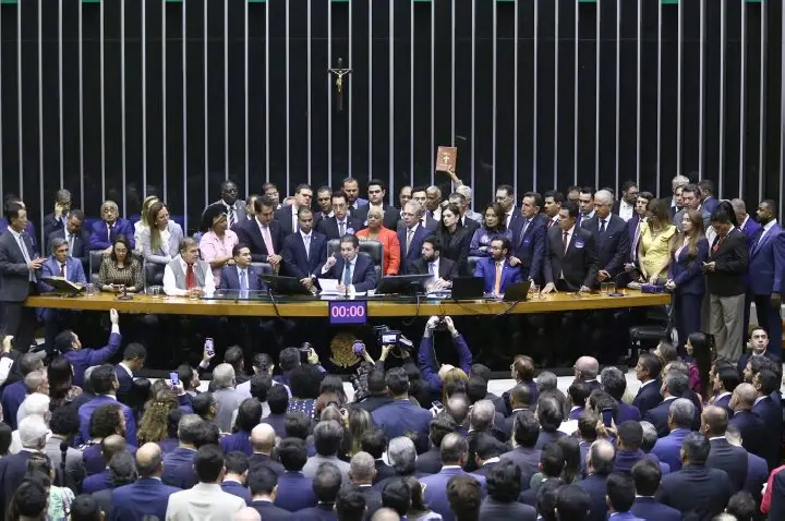 Integrantes da Mesa Diretora se elegem para novo mandato na Câmara