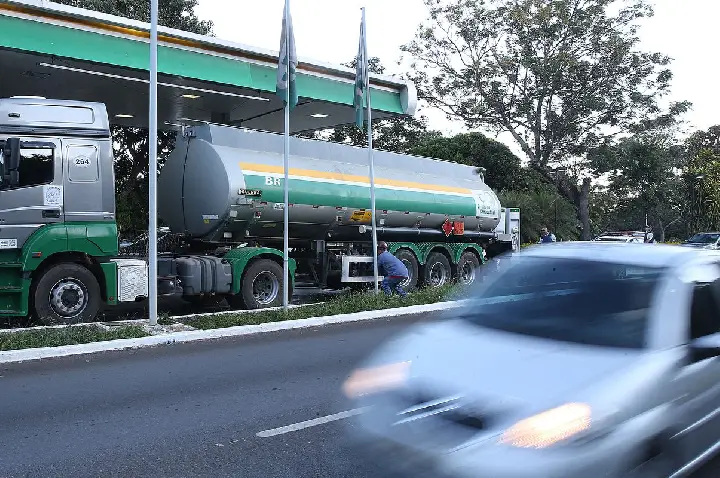 Mais de 80% dos estados aderem a subsídio a diesel importado