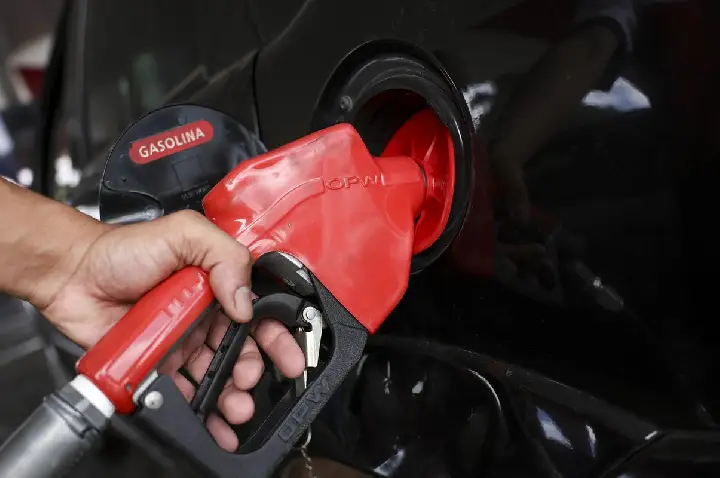 Nova lei aumenta penas para furto e roubo de combustíveis