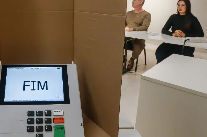 Novas tecnologias levam Justiça Eleitoral a reforçar regras de votação