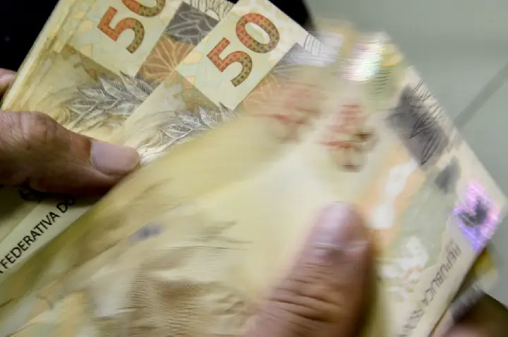 Portaria convoca instituições financeiras para 3ª fase do Desenrola