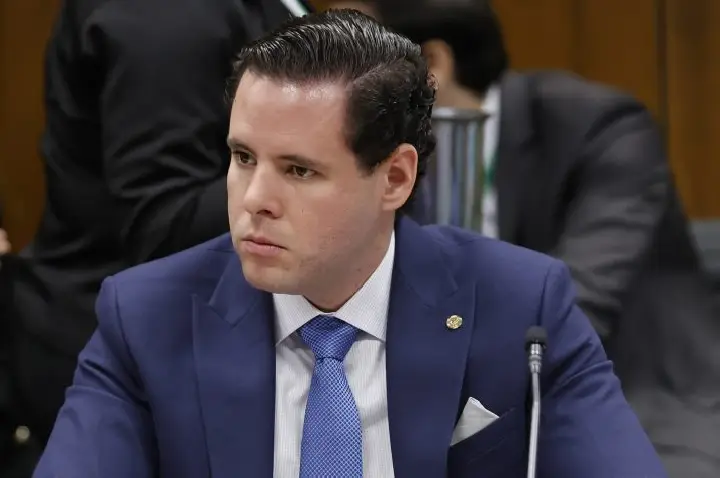 Projeto proíbe perdão e benefícios penais para condenados por crimes contra crianças
