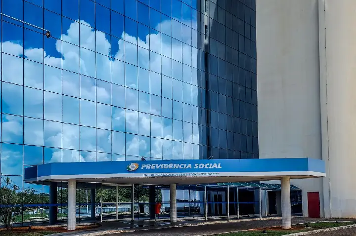 Vazamento de dados no INSS atingiu 2,8 milhões de CPFs