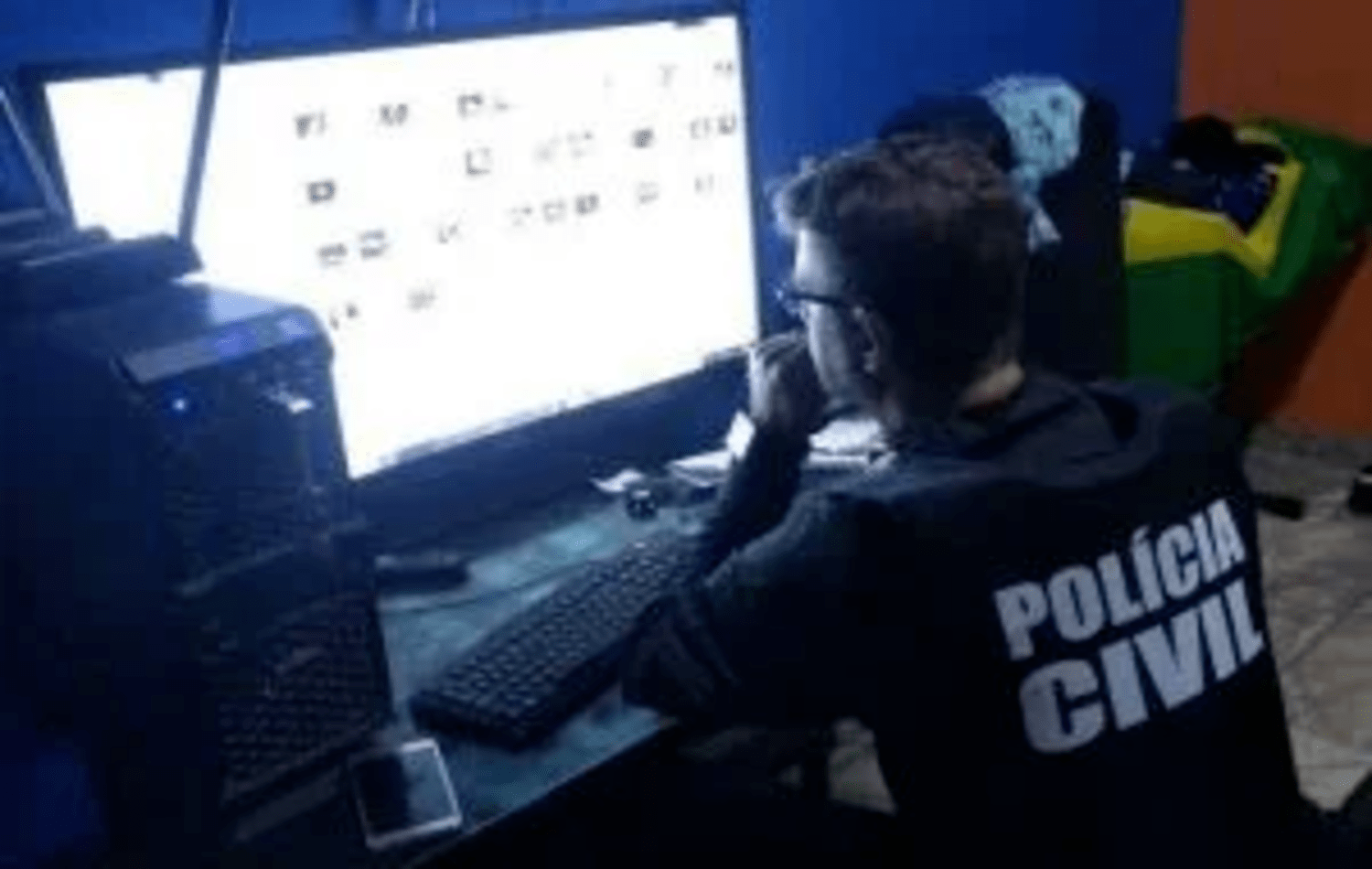 Preso com pornografia infantil diz ter compartilhado 4 mil vídeos de pedofilia