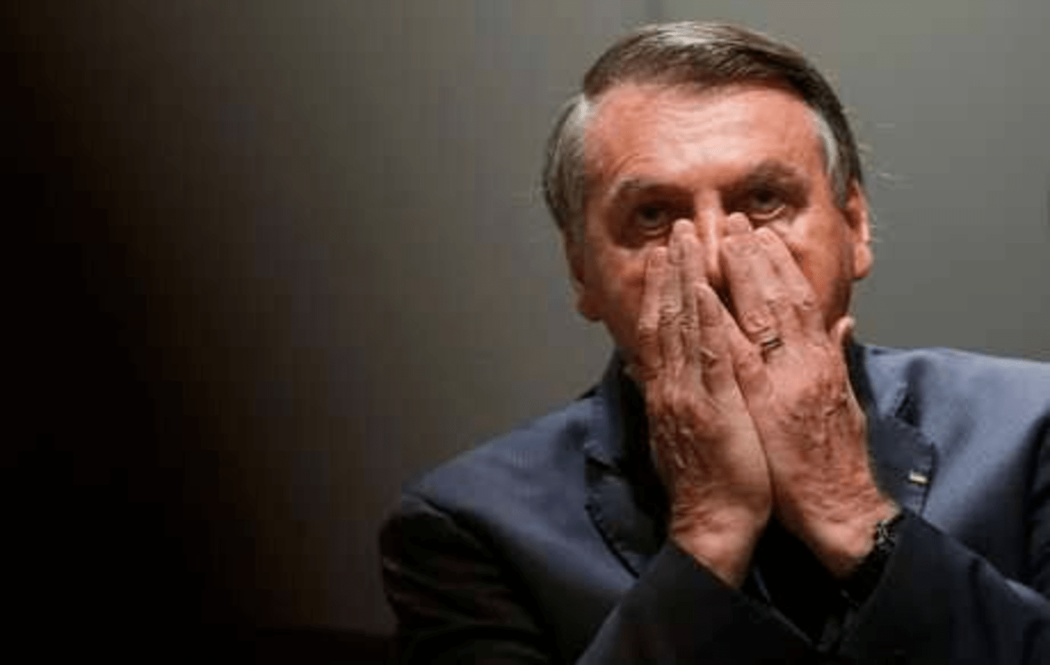 Urgente: Ministro do STF manda Câmara votar abertura de processo contra Bolsonaro