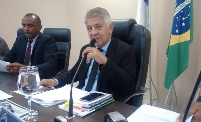 Pedra no caminho; Candidatura de Ferreirinha, tio de Jorge Frederico pode atrapalhar reeleição de deputado