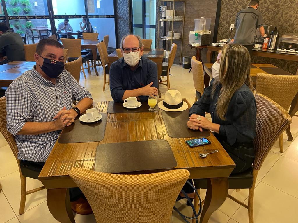 Dimas pisa o pé no acelerador na construção de grupo politico rumo a 2022