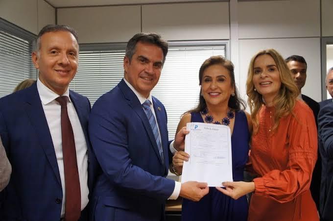 Acabou a Lua de Mel de Kátia Abreu e PP