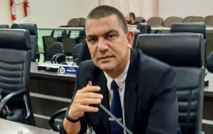 Presidente da Câmara cobra diálogo ao prefeito Wagner Rodrigues