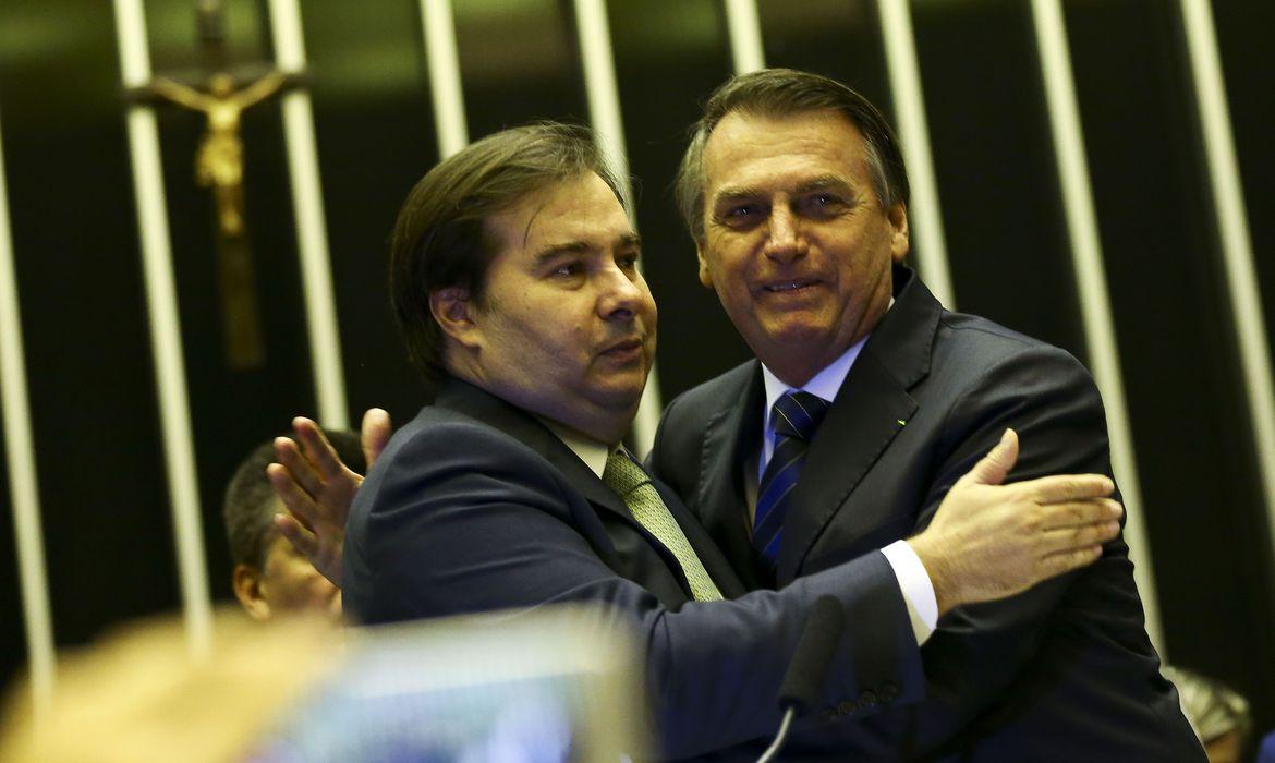 Deputado Rodrigo Maia diz que Bolsonaro é Gay
