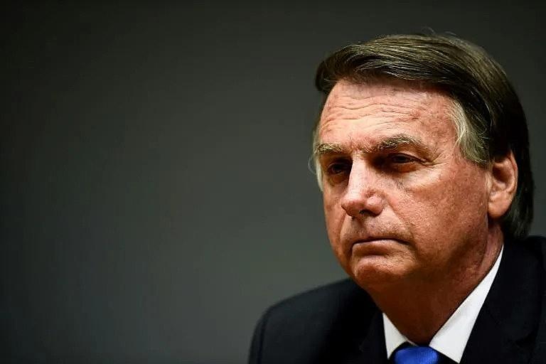 Bolsonaro perde 50% das redes sociais