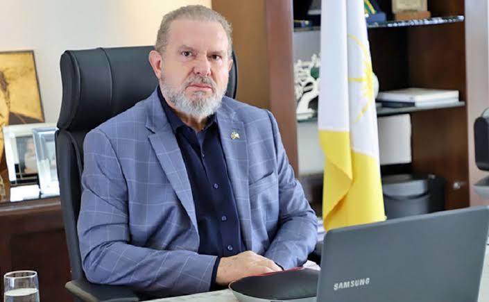 Carlesse é aconselhado a fazer delação premiada