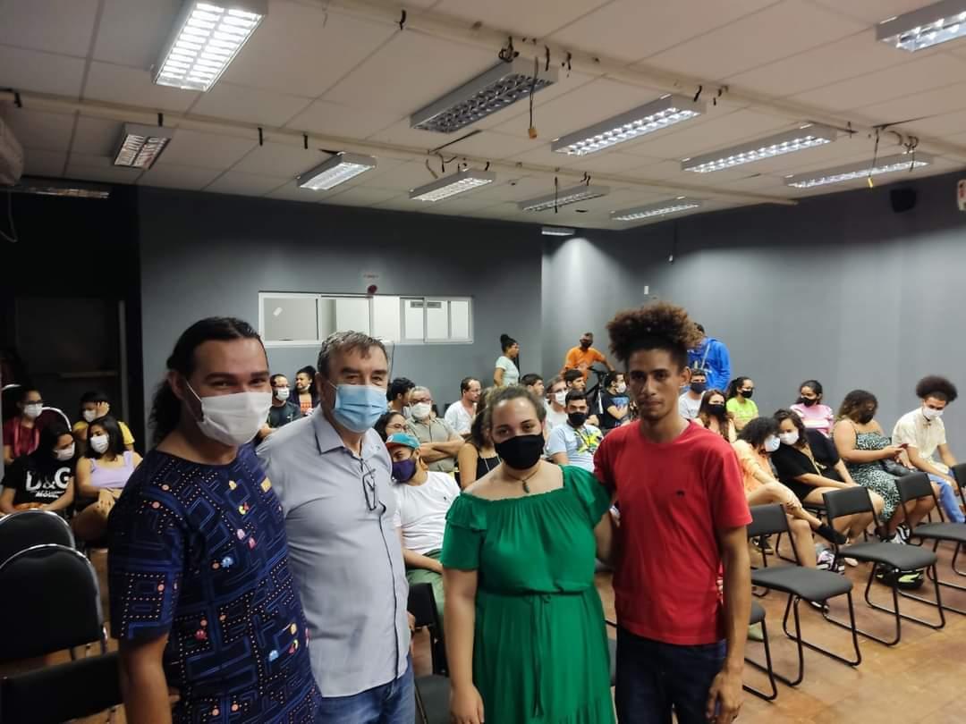 Célio Moura participa de sessão aberta e gratuita do filme 