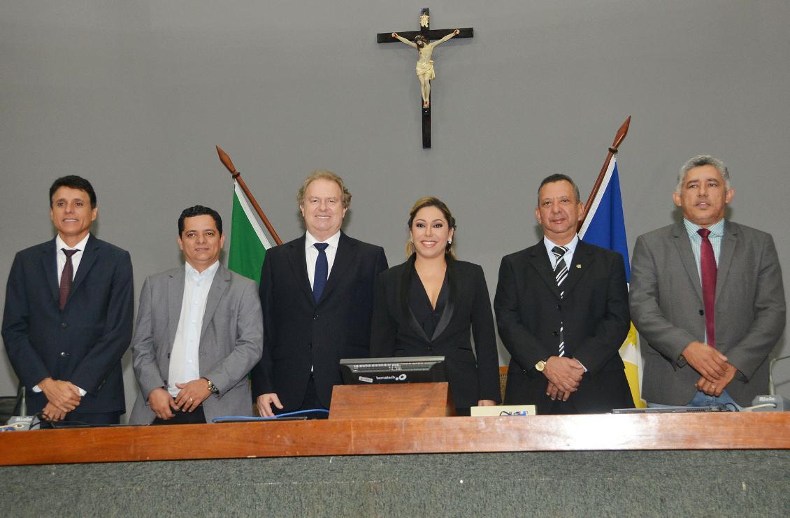 Silêncio dos inocentes ou dos culpados? Deputados tocantinenses mantém silêncio sobre afastamento de Carlesse