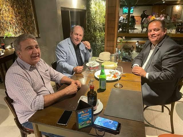 Triste fim de Dimas, sem Gomes e sem Laurez