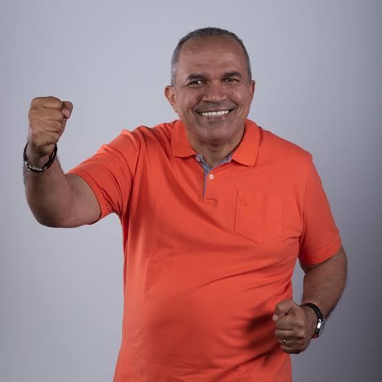 Dimas chama atenção de Grupo e pede fim de ataques em redes sociais