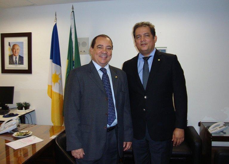 Gomes ao governo e Vicentinho ao Senado, a chapa bolsonarista do Tocantins