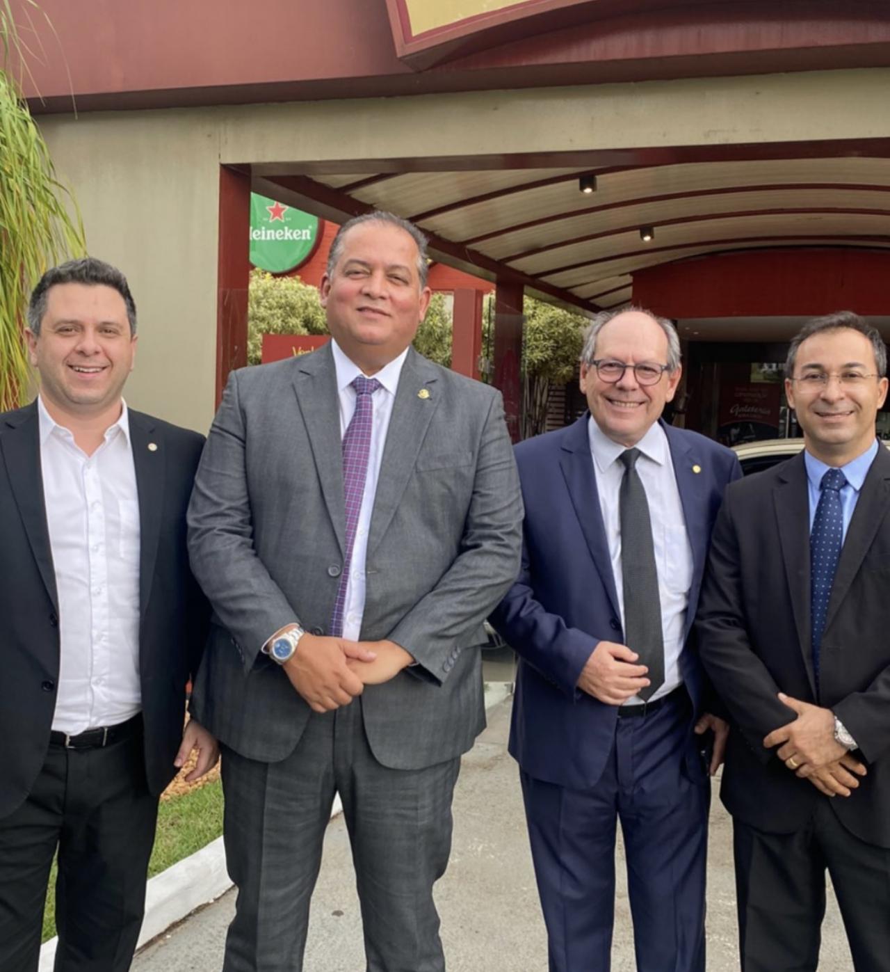 Bolsonaro rejeita nome de Dimas e tem preferência por Gomes na disputa pelo Governo do Tocantins