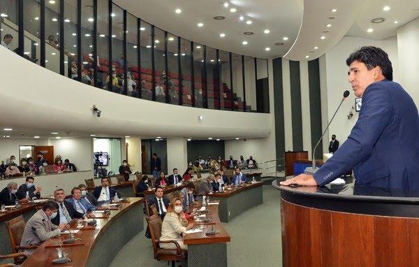 Deputados precisam explicar cumplicidade ou omissão na fiscalização do governo Carlesse