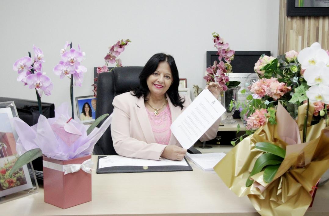 Valderez defende criação do Dossiê de Combate à Violência contra a mulher