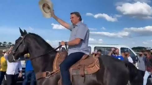 Bolsonaro cancela participação em Cavalgada de Araguaína