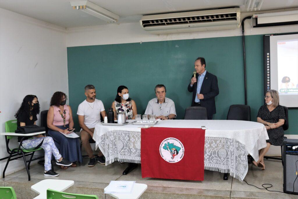 Célio Moura participa de Seminário do Curso de Serviço Social/Programa Pronera na UFT/Miracema