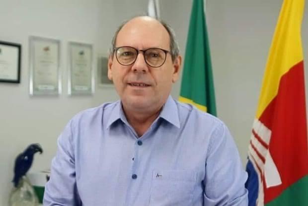 Dimas aparece na liderança em pesquisas impugnadas
