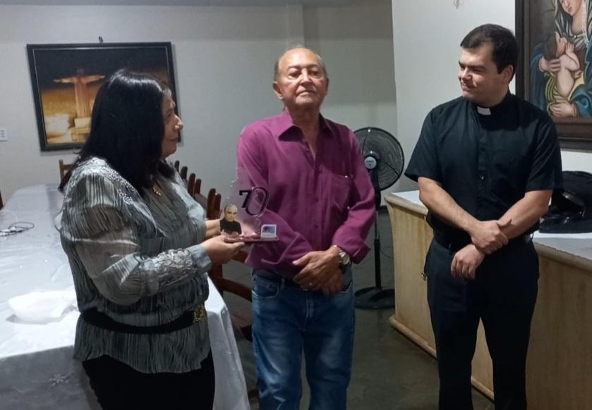 Após tomar posse, Lázaro Botelho é recebido por apoiadores em Araguaína