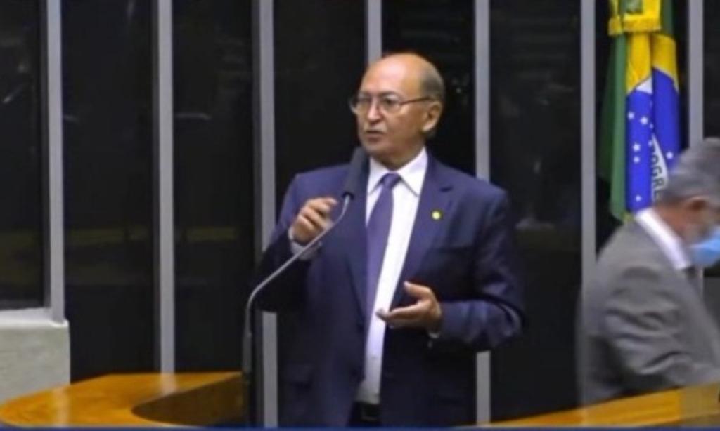 Com voto favorável de Lázaro Botelho, Câmara aprova em 1º Turno PEC do piso salarial da enfermagem