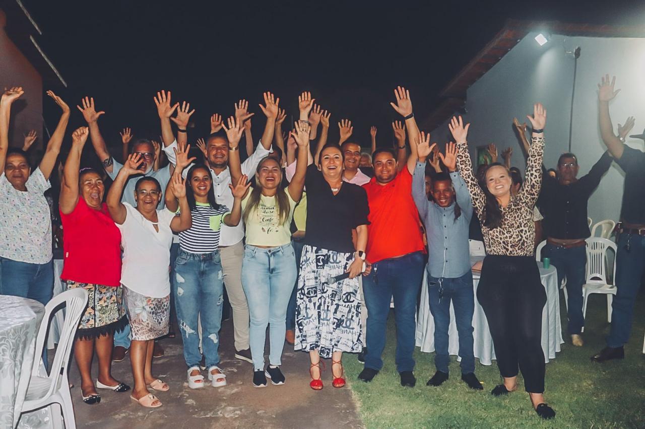 Grupos políticos de Colinas recebem Kátia e manifestam apoio à sua pré-candidatura ao Senado