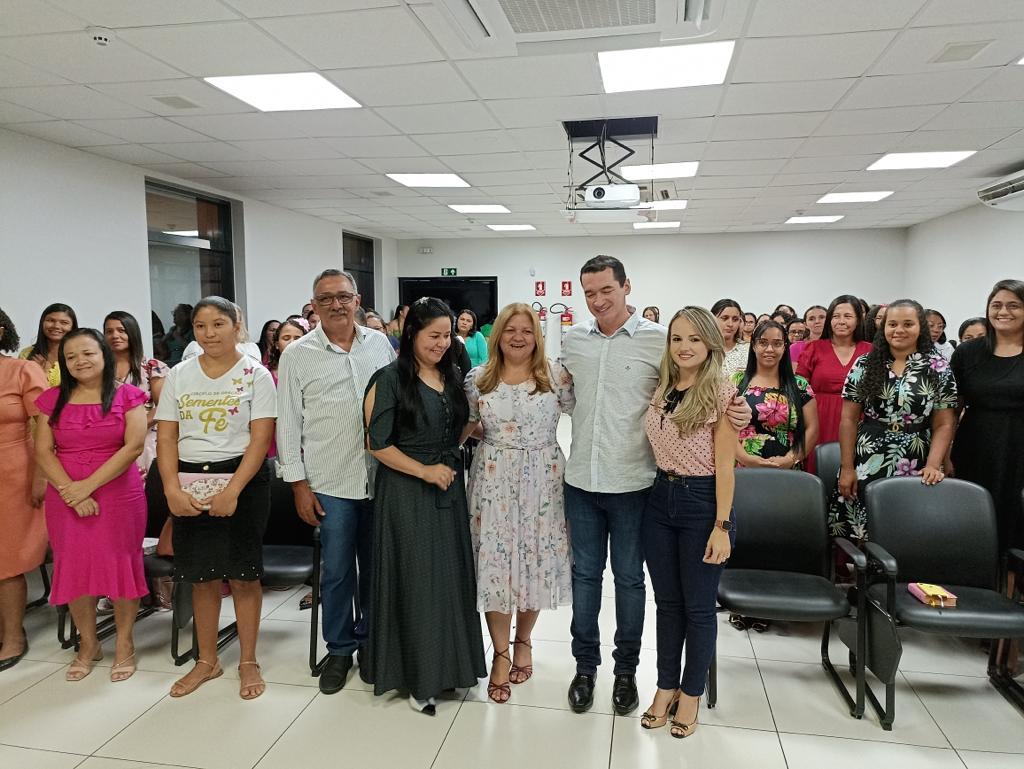 Pastores e líderes da Igreja Assembléia de Deus Missão Renovo consolidam o apoio ao Delegado Rérisson
