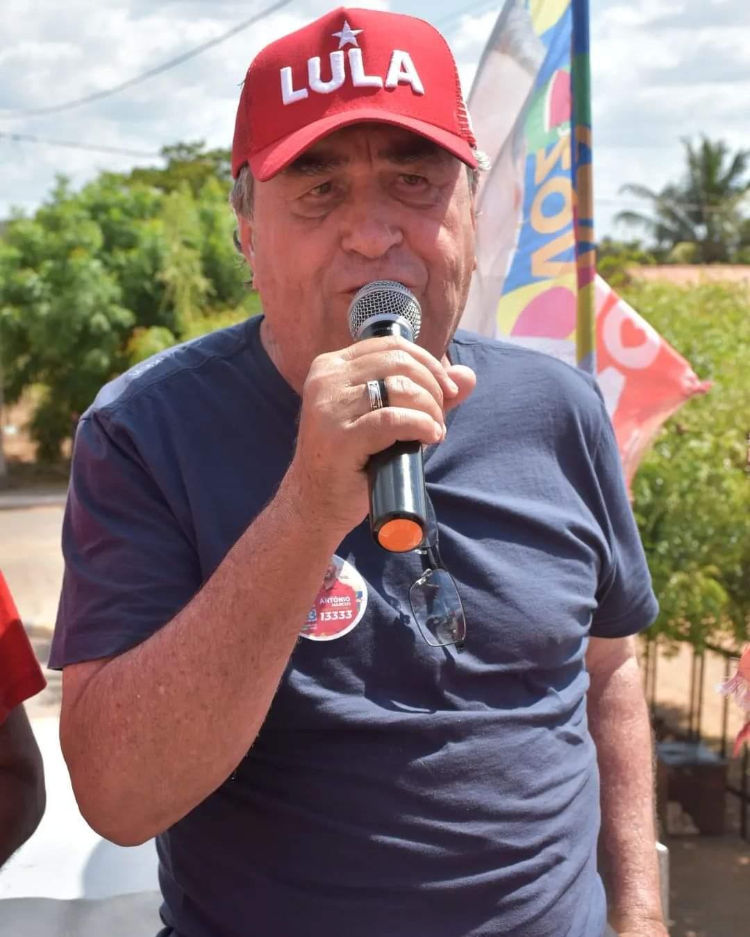 Deputado Célio Moura já percorreu todos os municípios em busca da reeleição