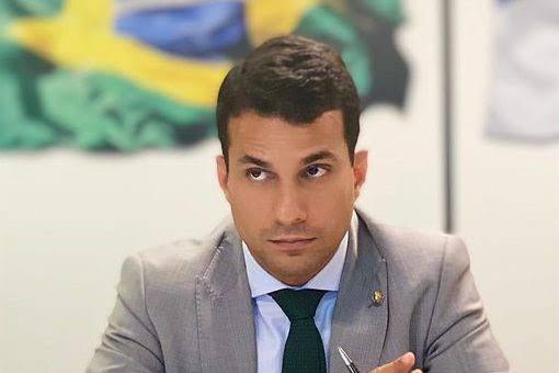 Pelo poder, Irajá quer 16 mil tocantinenses desempregados