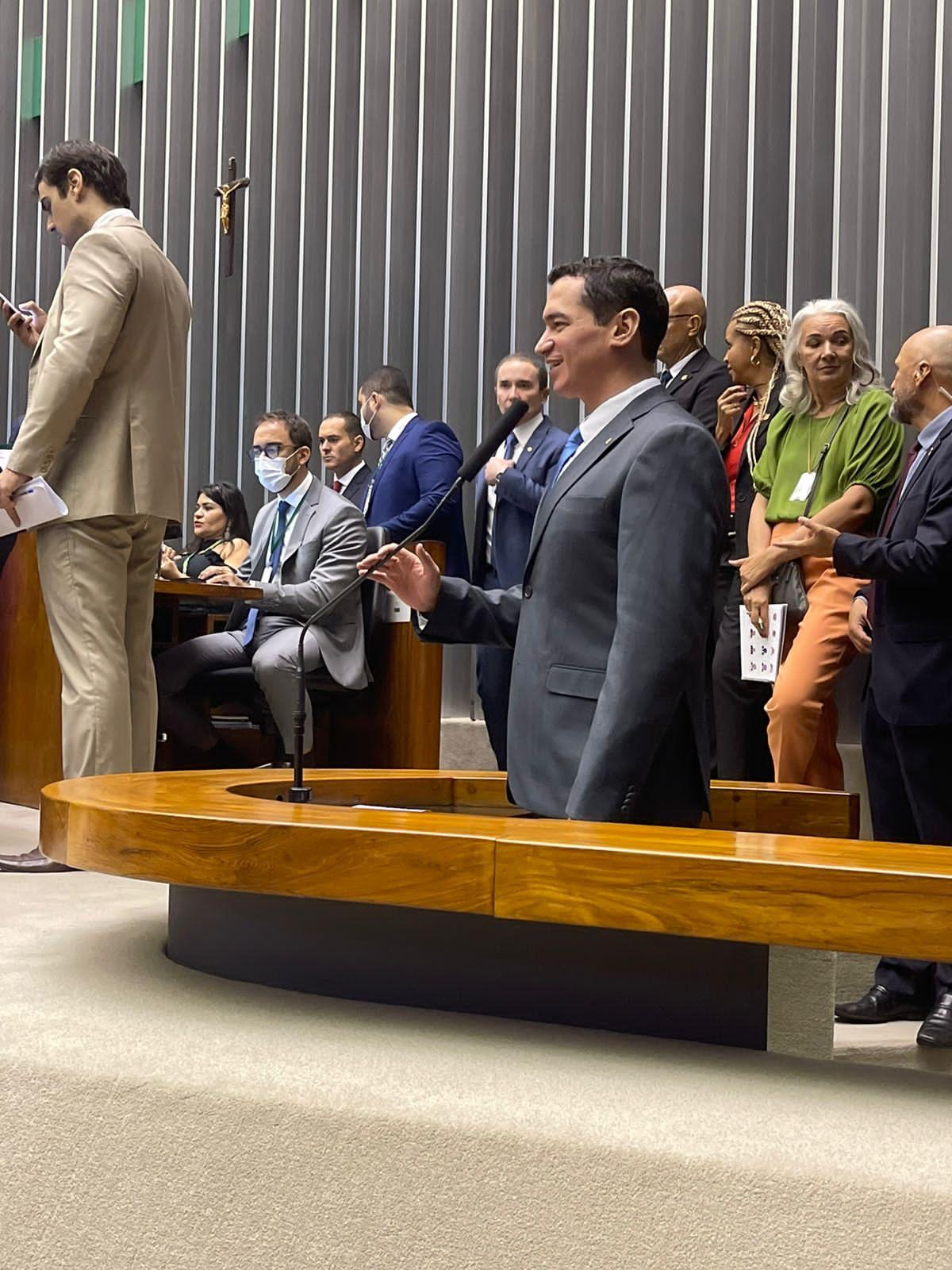 Empossado Deputado Federal, Alexandre Guimarães afirma 