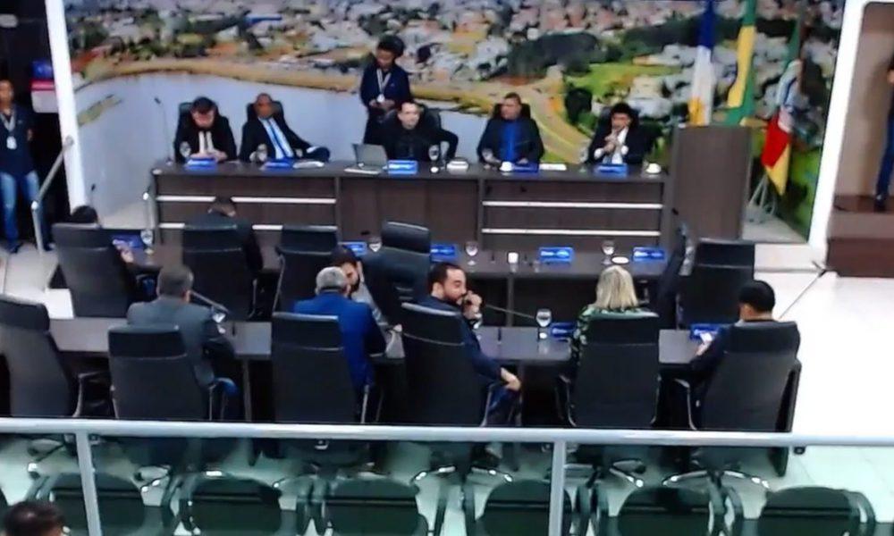Câmara de Araguaína gastou R$ 35.300,00 com buffet sem licitação