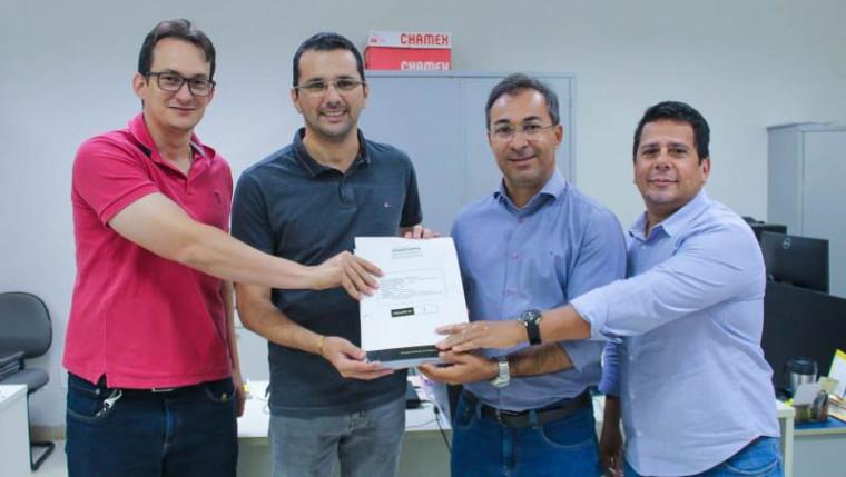 Projeto da nova Câmara segue para licitação e mostra entrosamento entre Wagner e Marcos Duarte