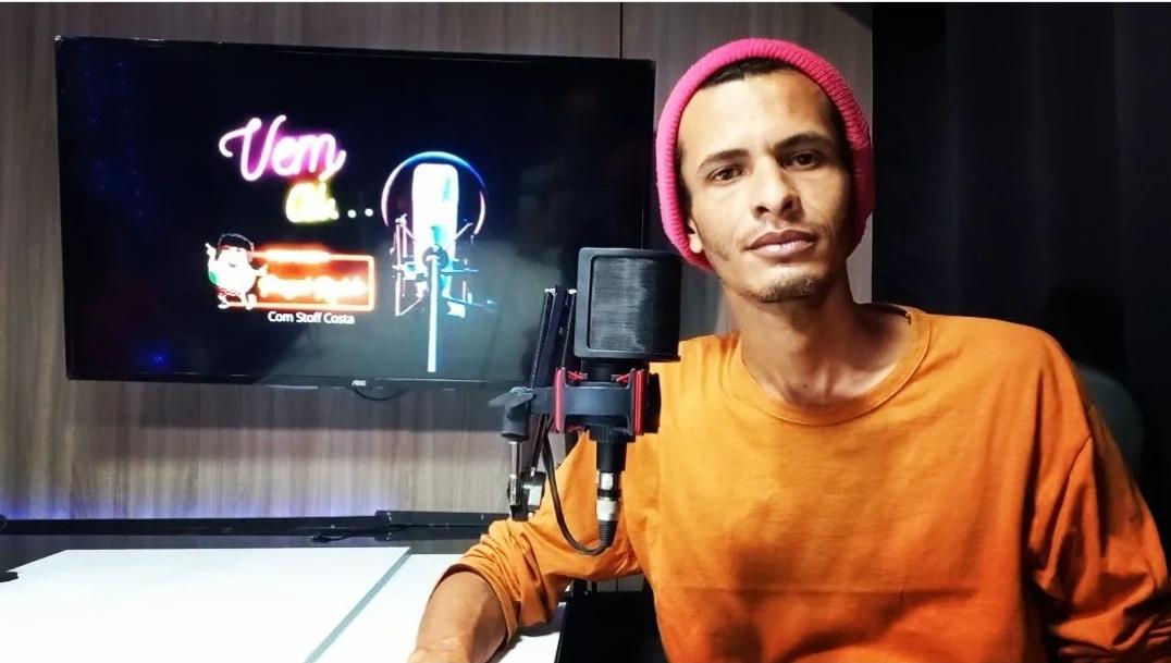 Pequi roído: Jornalista araguainense estreia podcast na próxima terça-feira, 15