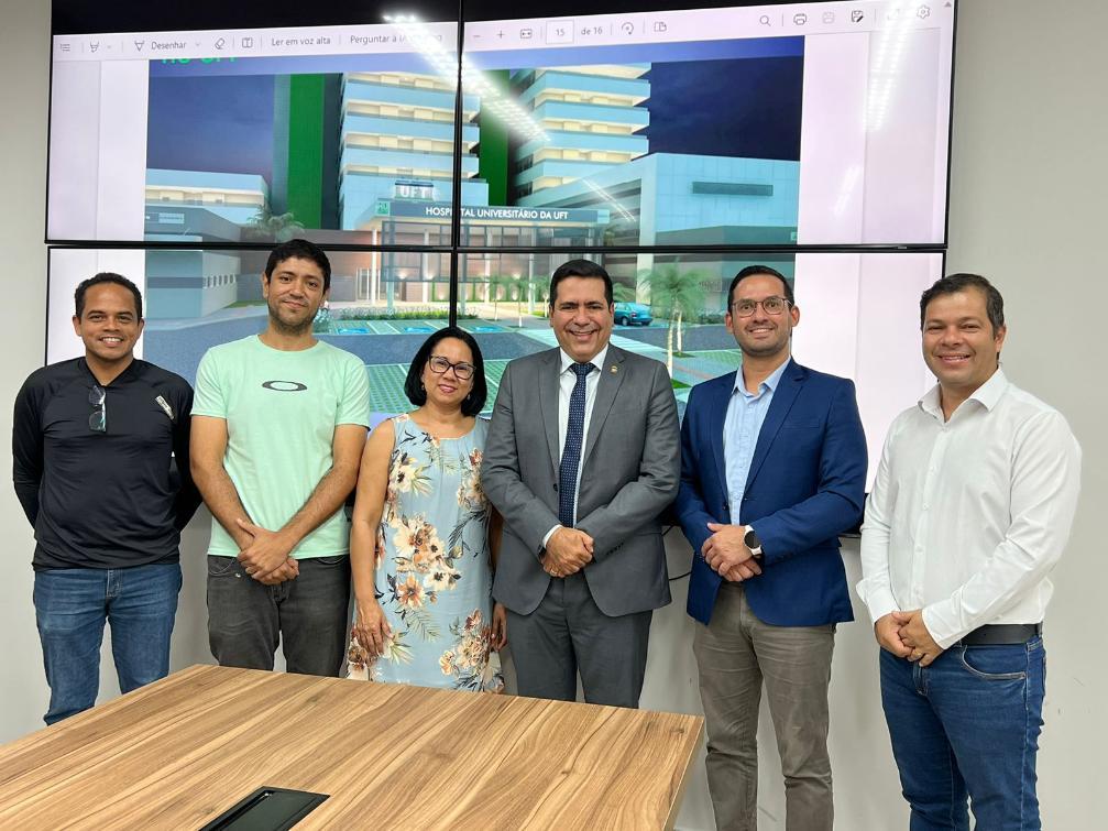 Após pedido, Marcus Marcelo conhece projeto do Hospital Universitário de Palmas na UFT