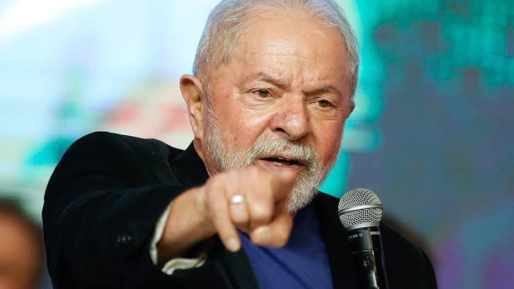 Lula se permite ser fantoche da extrema direita