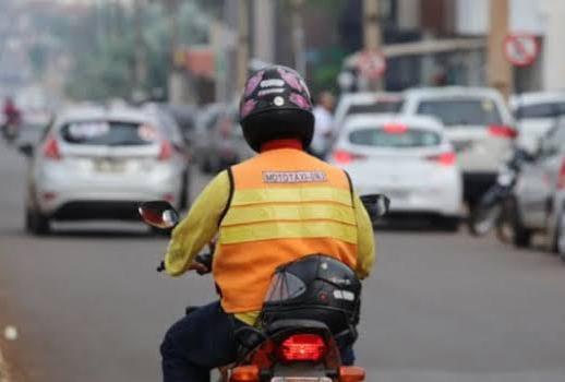 Mototaxista corta cabo de freio e pneu de motoboy do Maxim: até quando a barbárie vai ser tolerada?